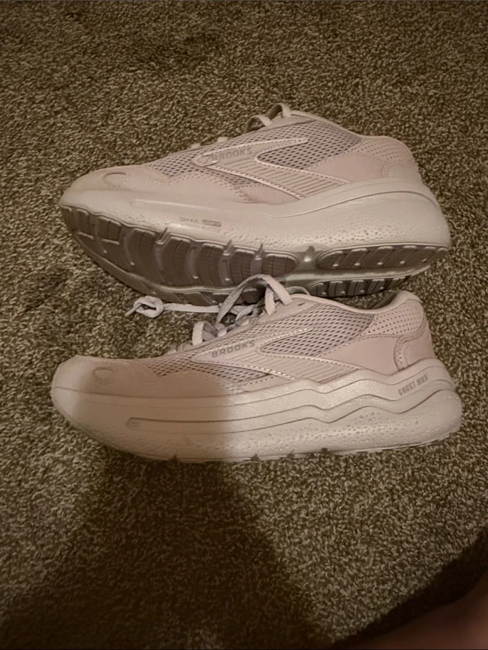 Brooks Ghost max